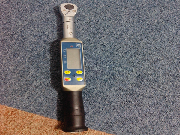 數(shù)顯扭矩扳手