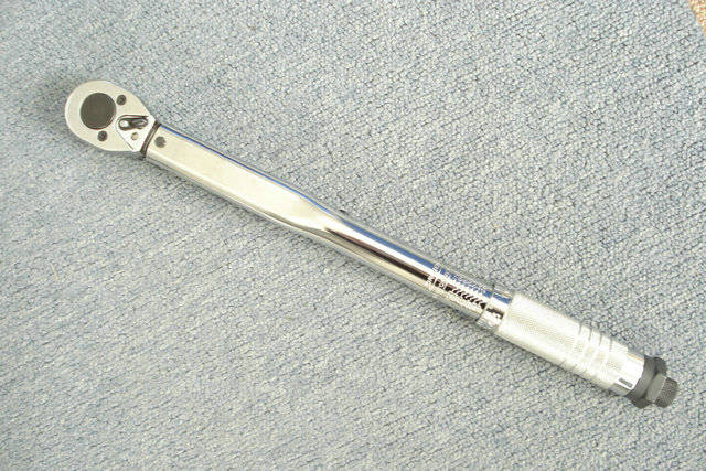 預(yù)置式扭矩扳手