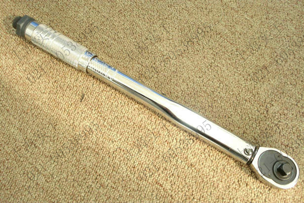 預(yù)置扭矩扳手圖片