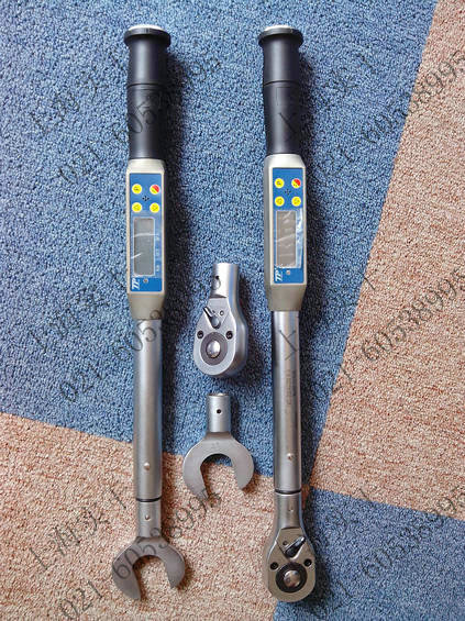 可換頭數(shù)顯扭矩扳手圖片