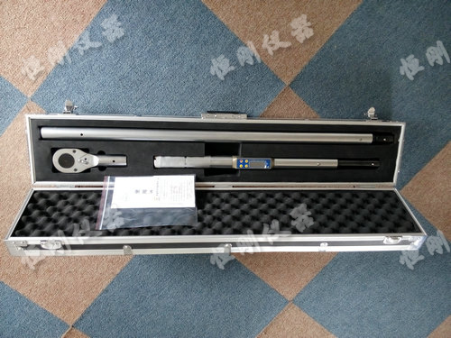 電子數(shù)顯扳手圖片