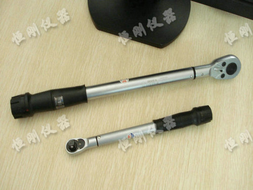 預(yù)置扭矩扳手圖片