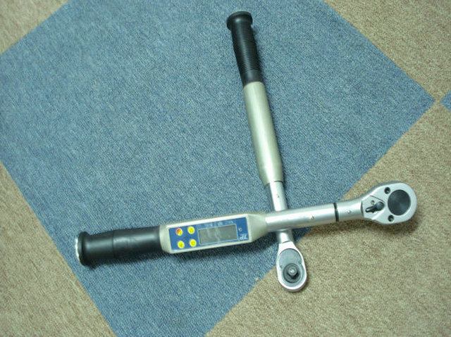 電子數(shù)顯扳手