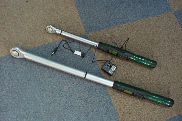數(shù)顯扭力扳手