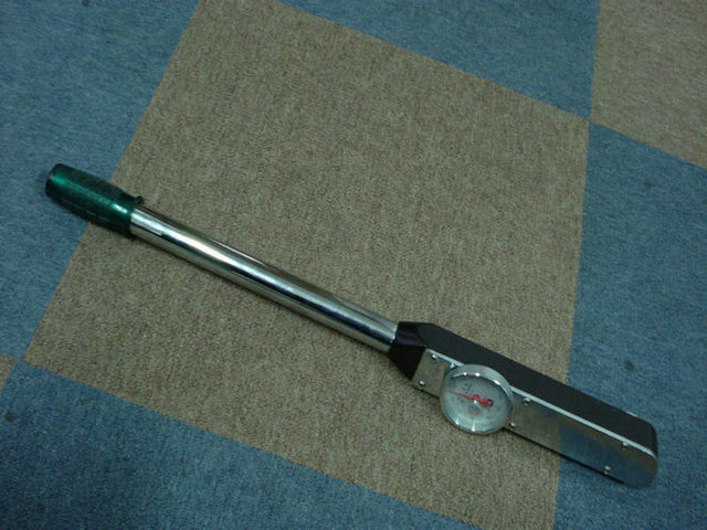 手動(dòng)測(cè)力扳手