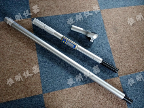電子數(shù)顯扳手圖片
