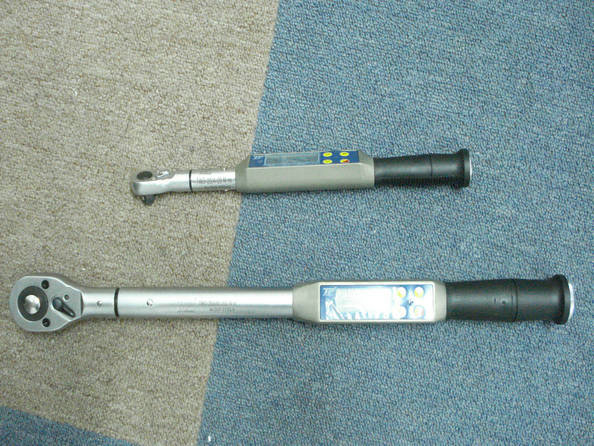 電子扭矩扳手