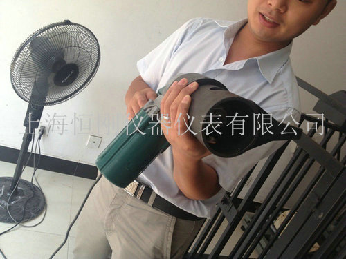 電動(dòng)扭矩扳手圖片