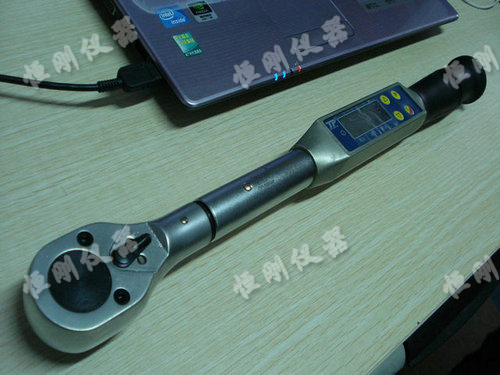 滑輪式數(shù)顯扳手圖片