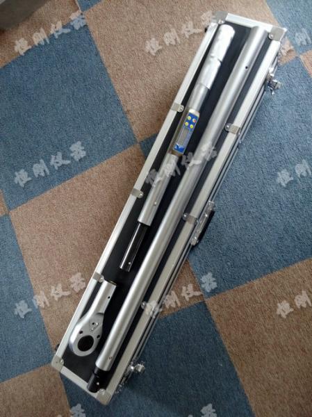 電子數(shù)顯扳手圖片