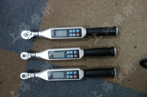 電子數(shù)顯扳手圖片